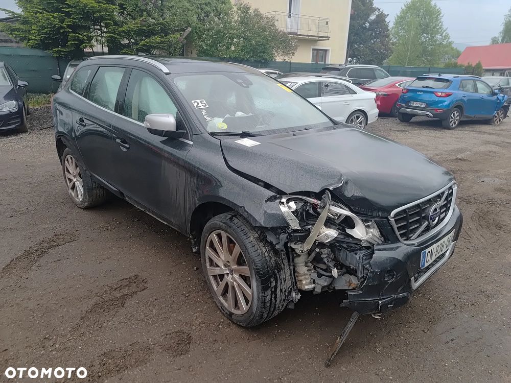 Volvo XC 60 D5 AWD RDesign - 12