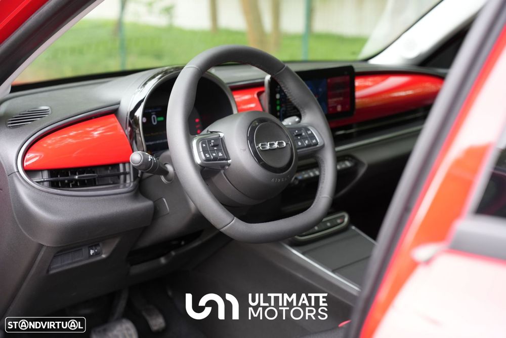 Fiat 600e 54 kWh (RED) - 7