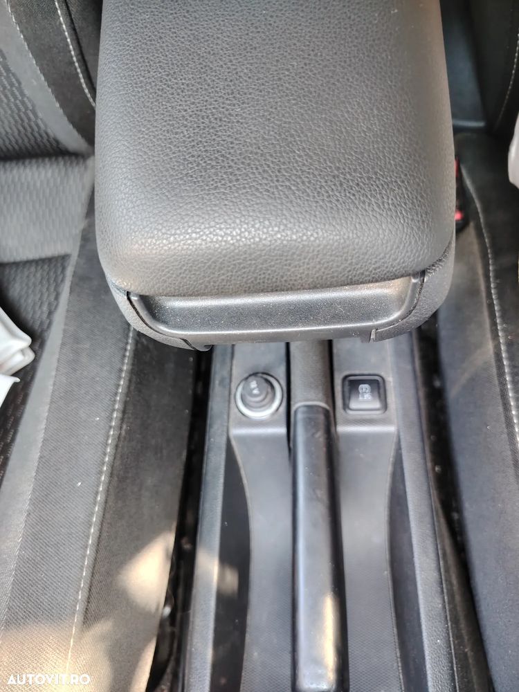 Skoda RAPID 1.2 TSI Elegance - 11