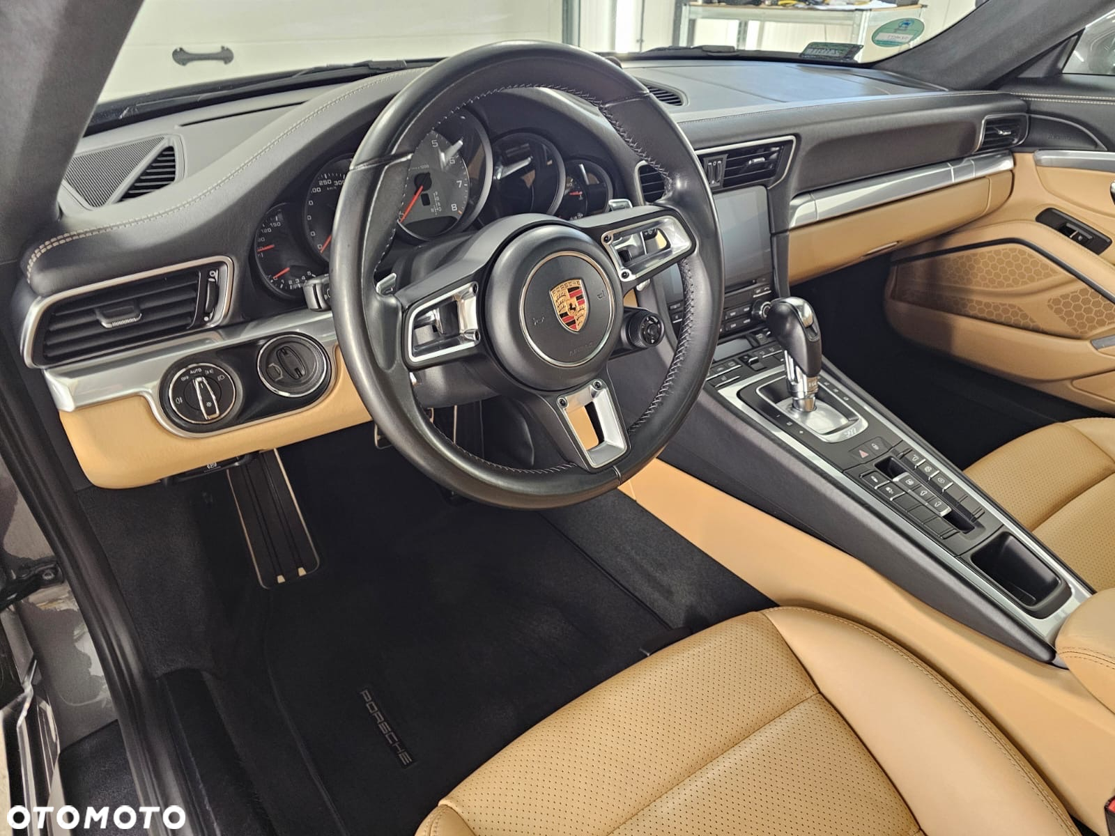 Porsche 911 Carrera S PDK - 14