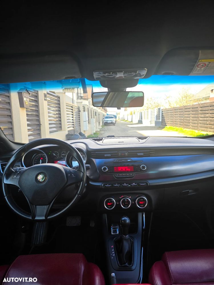 Alfa Romeo Giulietta 2.0 JTDM 16V TCT Turismo - 8