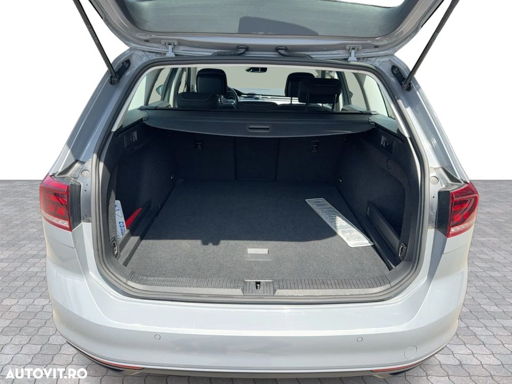 Volkswagen Passat 2.0 TDI DSG Comfortline - 9