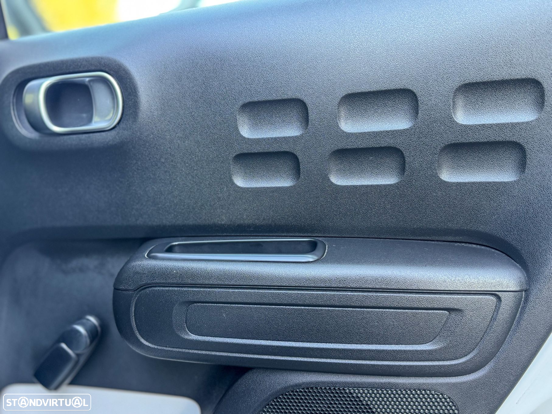Citroën C3 1.2 PureTech Shine - 29