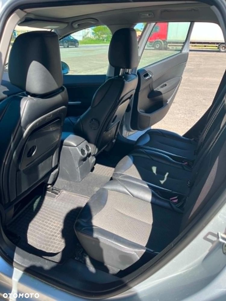 Peugeot 308 1.6 HDi Premium - 8