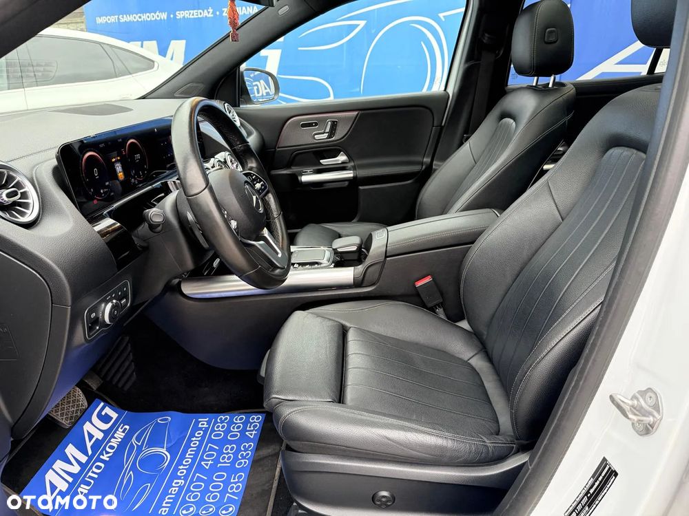 Mercedes-Benz GLA 200 d AMG Line - 14