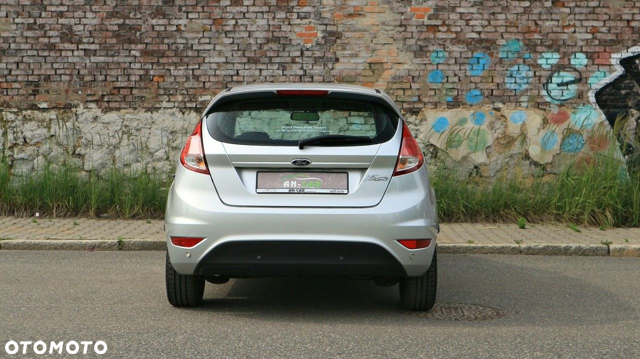 Ford Fiesta 1.25 Celebration - 19