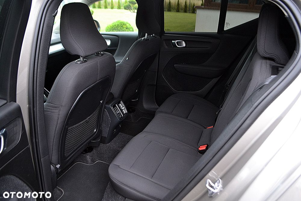 Volvo XC 40 D3 Momentum - 14
