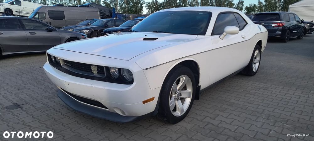 Dodge Challenger - 8