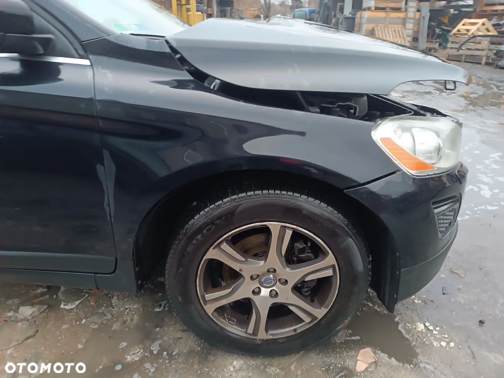 AUTO NA CZĘŚCI -VOLVO XC60 NA CZĘŚCI ĆWIARTKA BŁOTNIK POSZYCIE KLAPA ZDERZAK LAKIER 452-46 Dostawa GWARANCJA !!! Ćwiartka Drzwi Podłużnica Wanna Cały na części !!! Alufelgi Koła Przód Tył Zestaw Komplet Drzwi Klapa Zderzak Błotnik Maska Grill Atrapa Szyba Pas Lampa Lusterko Boczki Fotel Kanapa Kokpit Deska Rozdzielcza Przełącznik Włącznik Sterownik Przewody Wiązka Instalacja Moduł Komputer Czujnik Listwa Pompa Alternator Wtryski Głowica Rozrusznik Kompresor Sprzęgło Dwumas Silnik Skrzynia ABS Klimatyzacji Paliwa Wspomagania Kolektor Turbina Przepustnica Zawór Chłodnica Koło Hak Belka Sanki Zawieszenie Mcpherson Półoś Amortyzator Wydech Tłumik Zacisk Most - 25