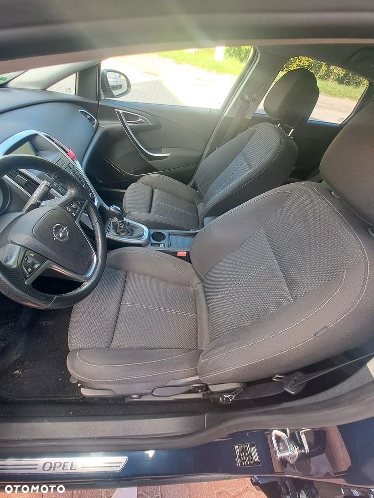 Opel Astra 1.6 T Enjoy - 7