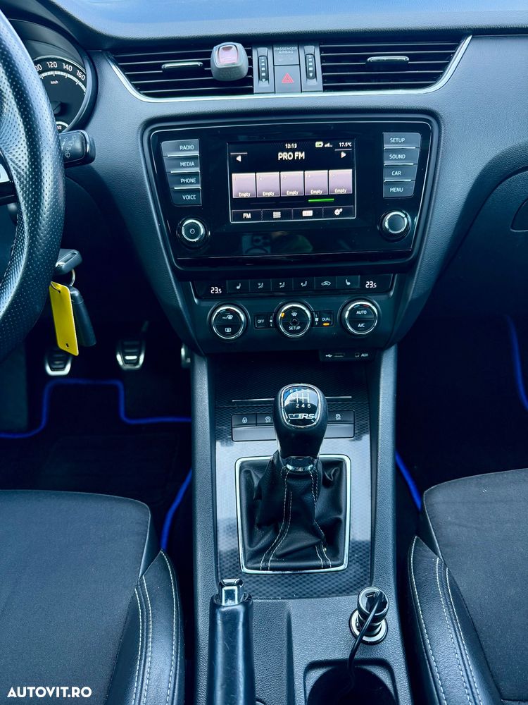 Skoda Octavia 2.0 TDI RS - 9