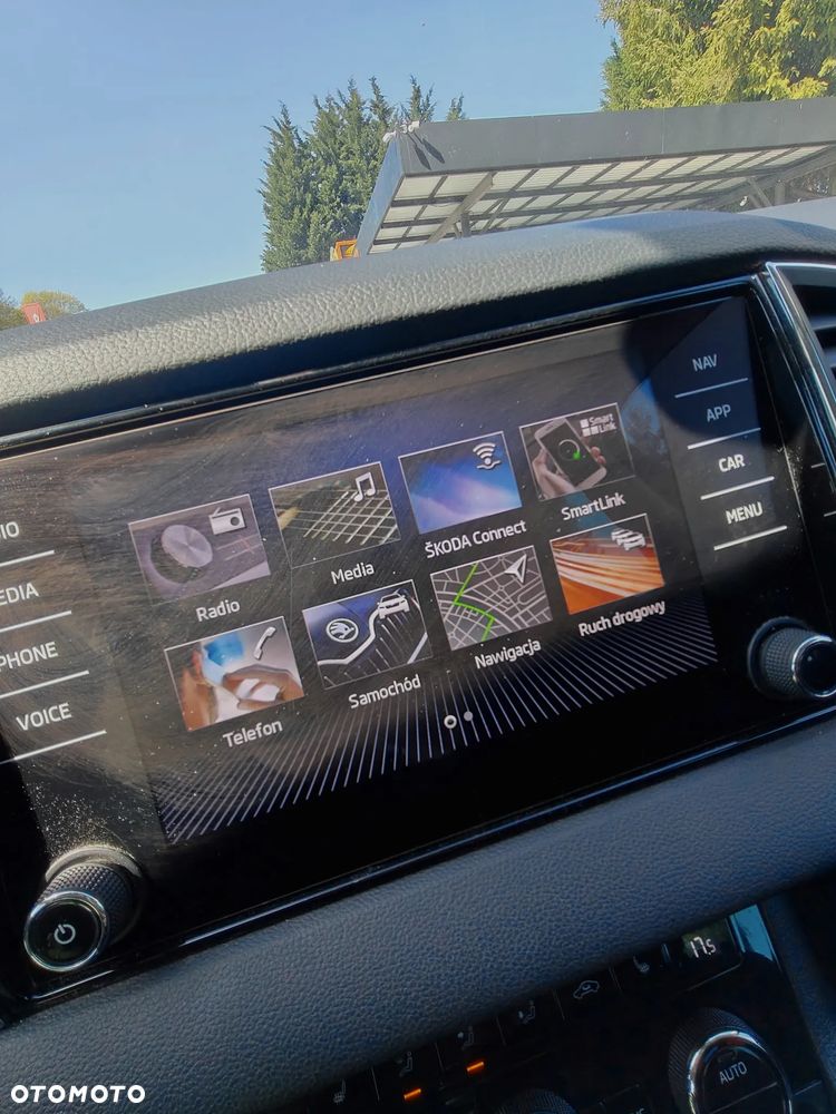 Skoda Karoq 1.5 TSI ACT DSG Style - 10