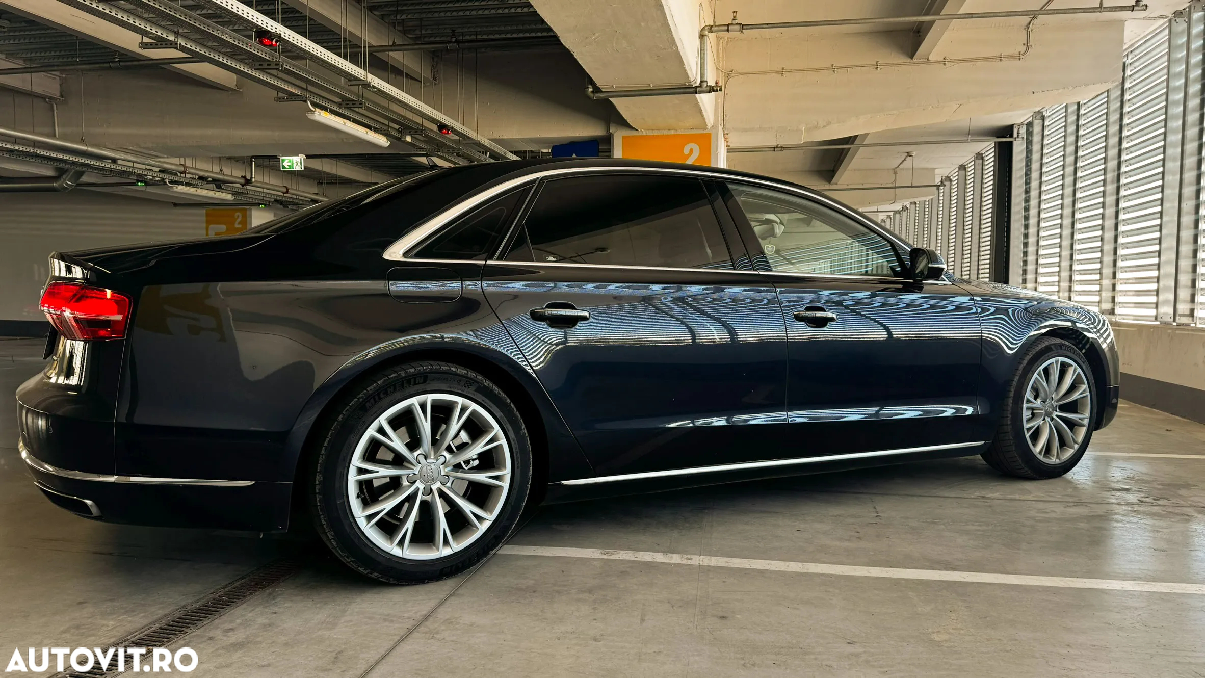 Audi A8 3.0 TDI ultra DPF quattro tiptronic - 12