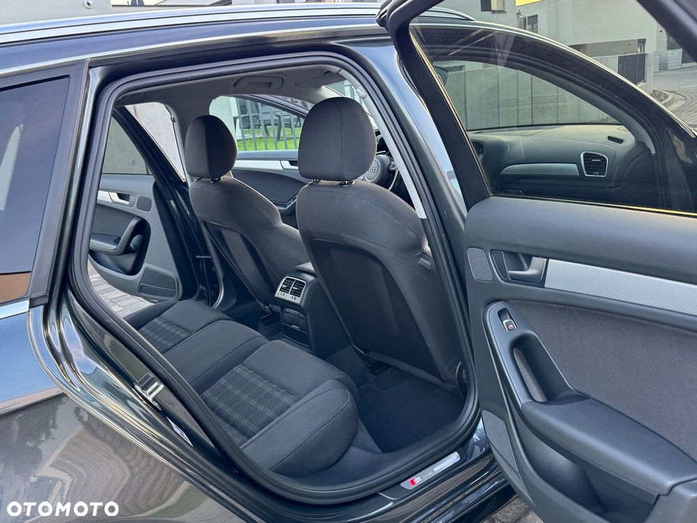 Audi A4 Avant 2.0 TDI DPF clean diesel S line Sportpaket - 18