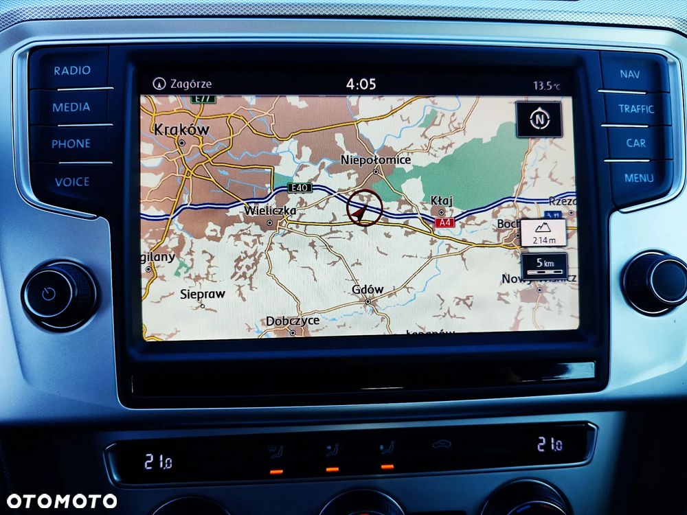 Volkswagen Passat 2.0 TDI SCR Business - 24