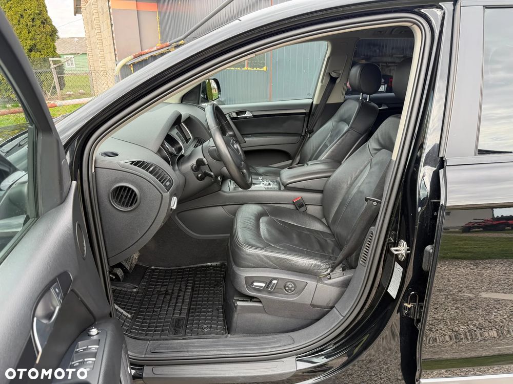 Audi Q7 - 12