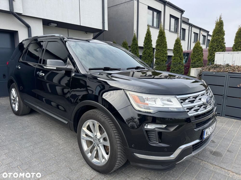Ford Explorer - 1