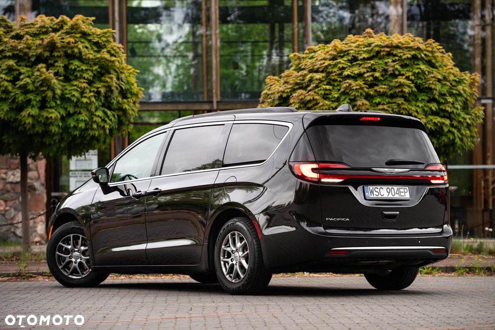Chrysler Pacifica - 7