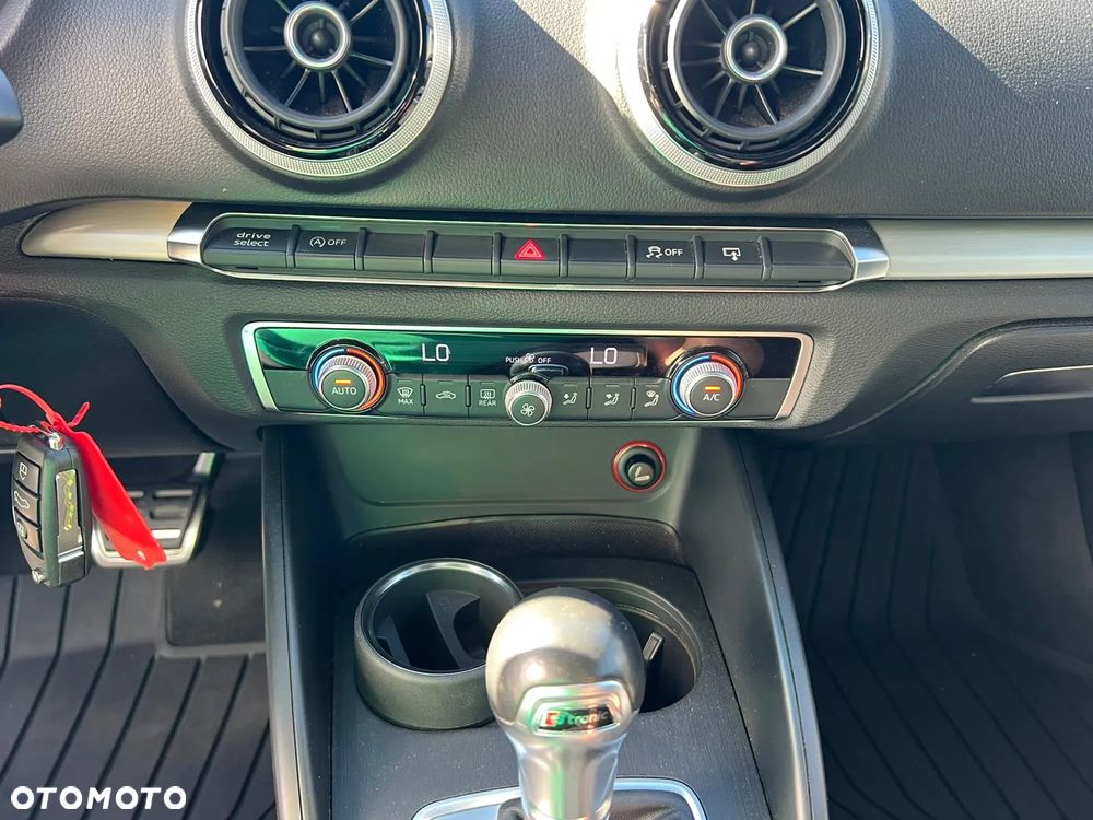 Audi A3 Sportback 2.0 TDI (clean diesel) quattro S tronic S line Sportpaket - 21