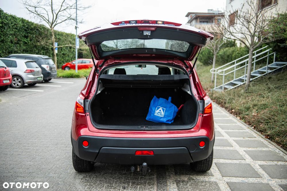 Nissan Qashqai 2.0 dCi 4 x 4 DPF tekna - 6