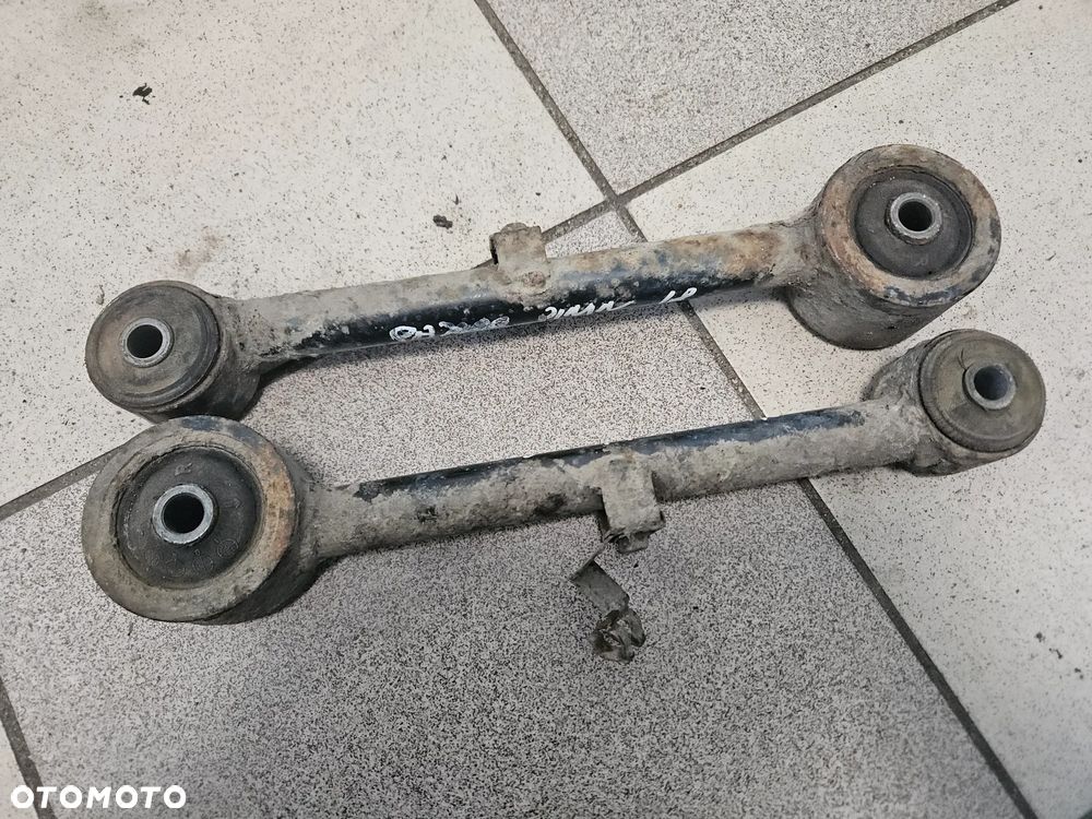 Wahacz lewy prawy tył tylny Mitsubishi Pajero Pinin 1,8 GDI 2001r - 2