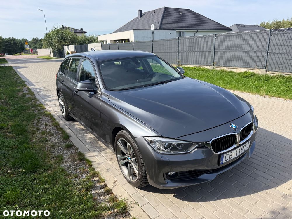 BMW Seria 3 328i xDrive Sport-Aut - 25