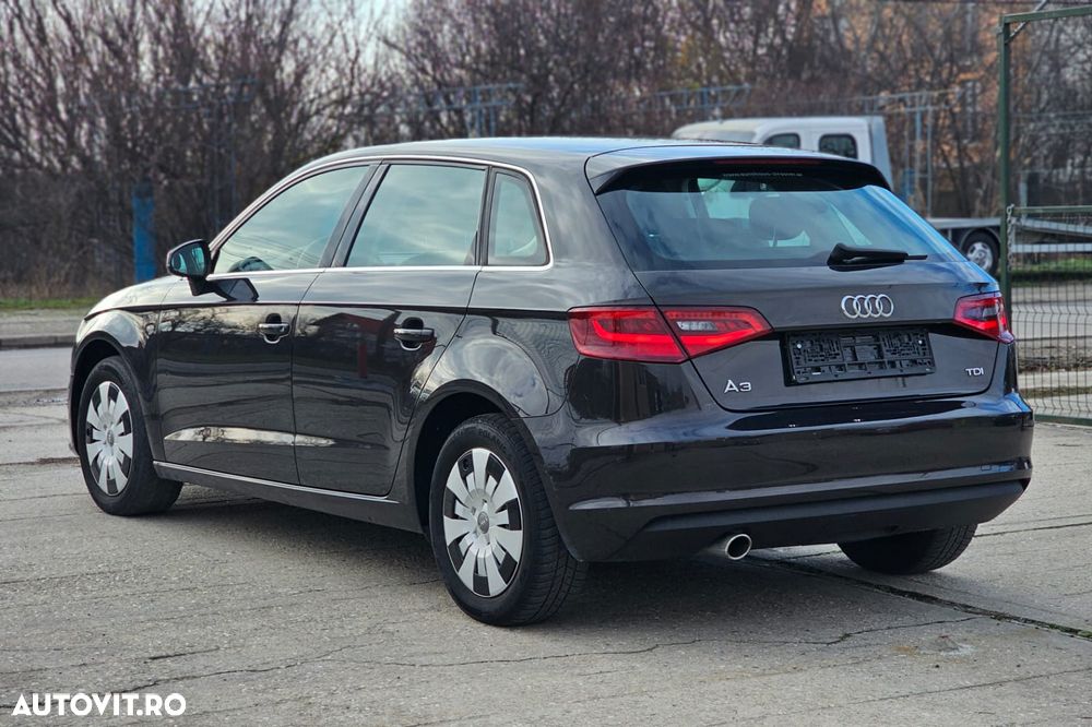 Audi A3 Sportback - 4