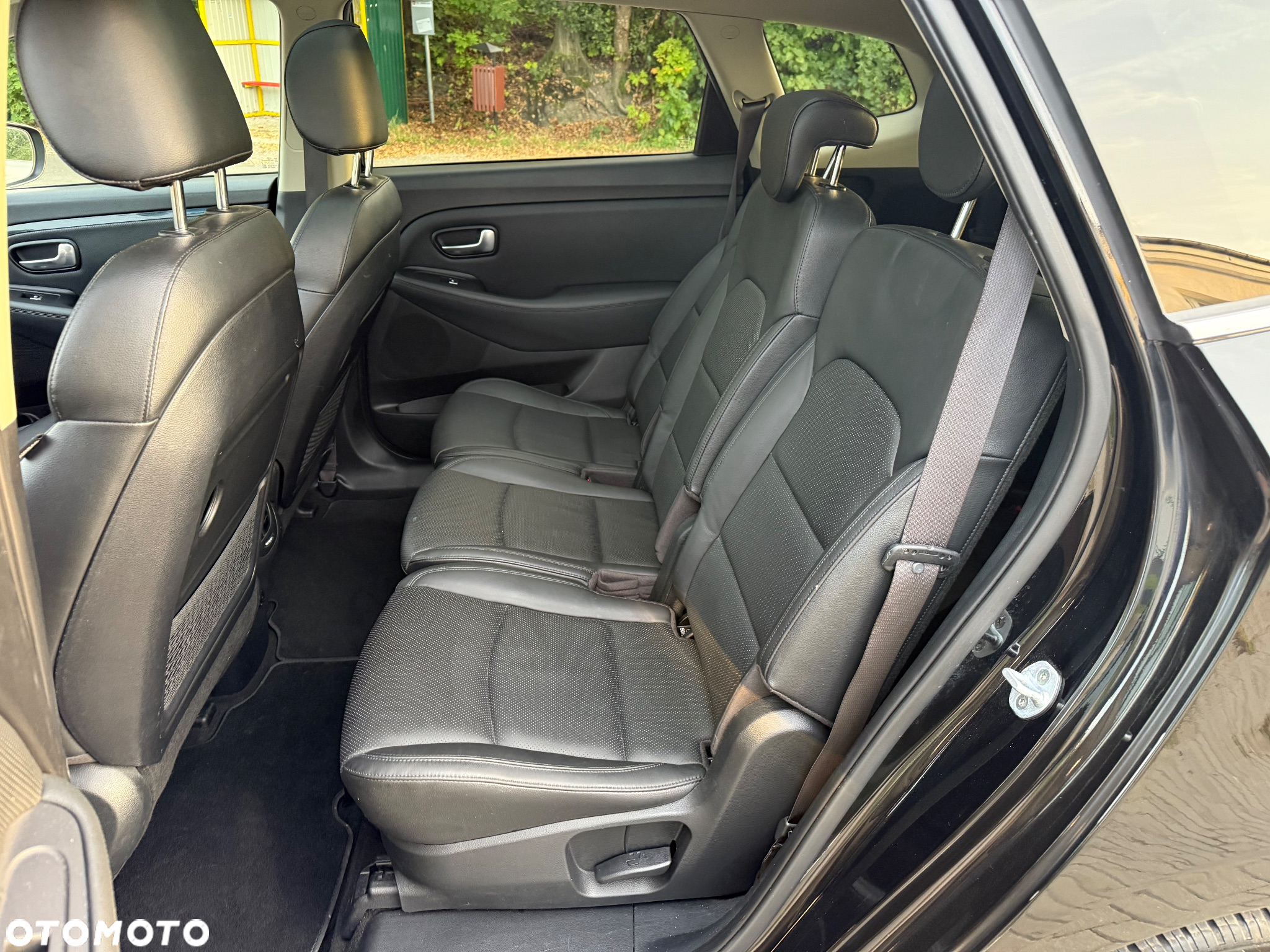 Kia Carens 1.7 CRDi XL 7os - 21