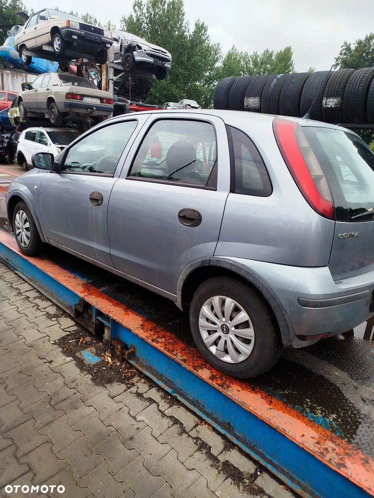 Opel Corsa C na części - 8