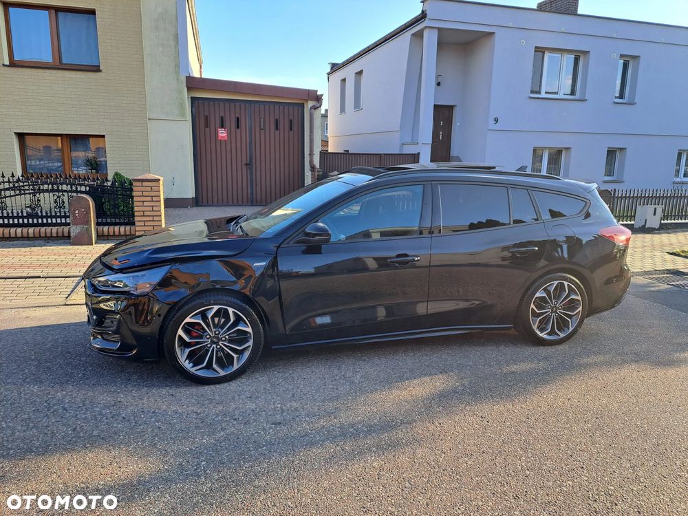 Ford Focus 1.0 EcoBoost Hybrid ST-LINE - 4