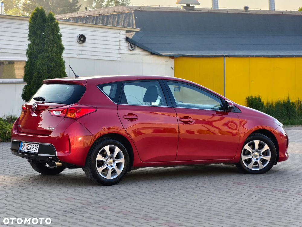 Toyota Auris 2.0 D-4D Executive - 32