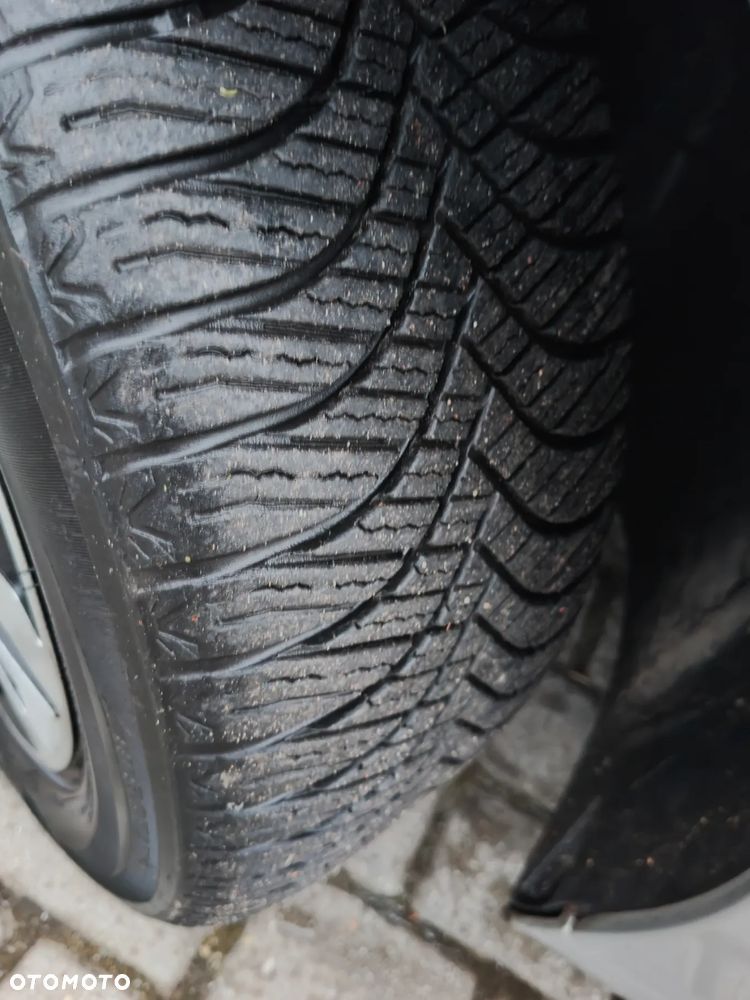 Citroën C4 1.4 16V Equilibre - 24