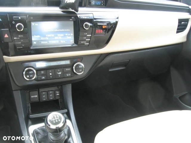 Toyota Corolla 1.6 Premium EU6 - 23
