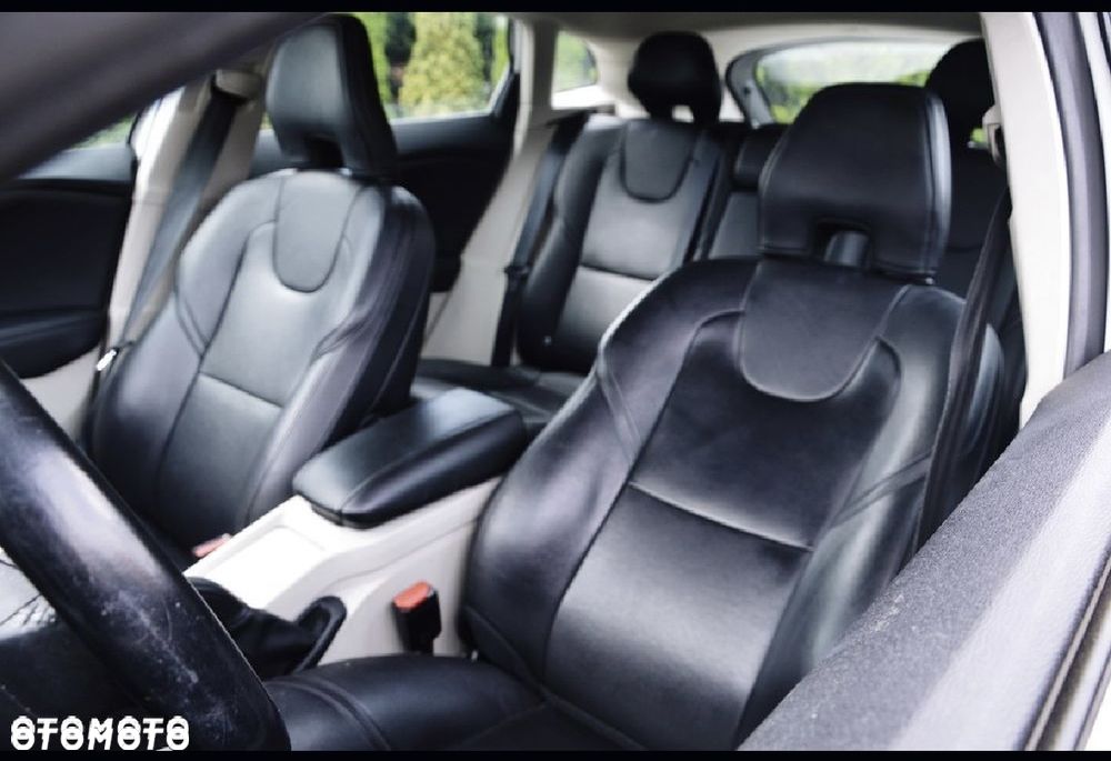 Volvo V40 - 14