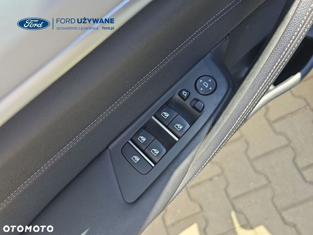 BMW Seria 5 530d mHEV - 23