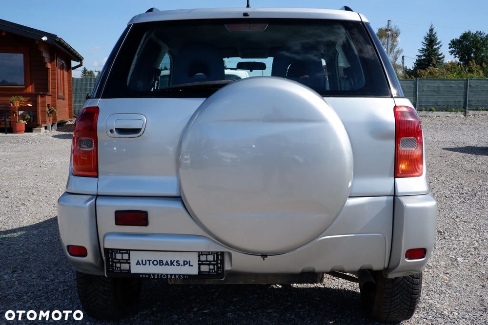 Toyota RAV4 D-4D 4x4 - 29