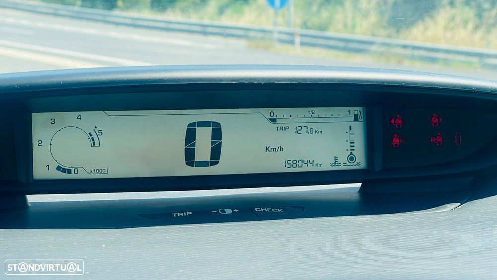 Citroën C4 1.6 HDi 110 SX Pack - 14