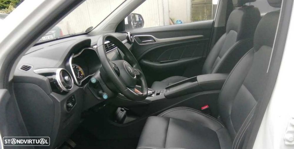 MG ZS EV Luxury - 6