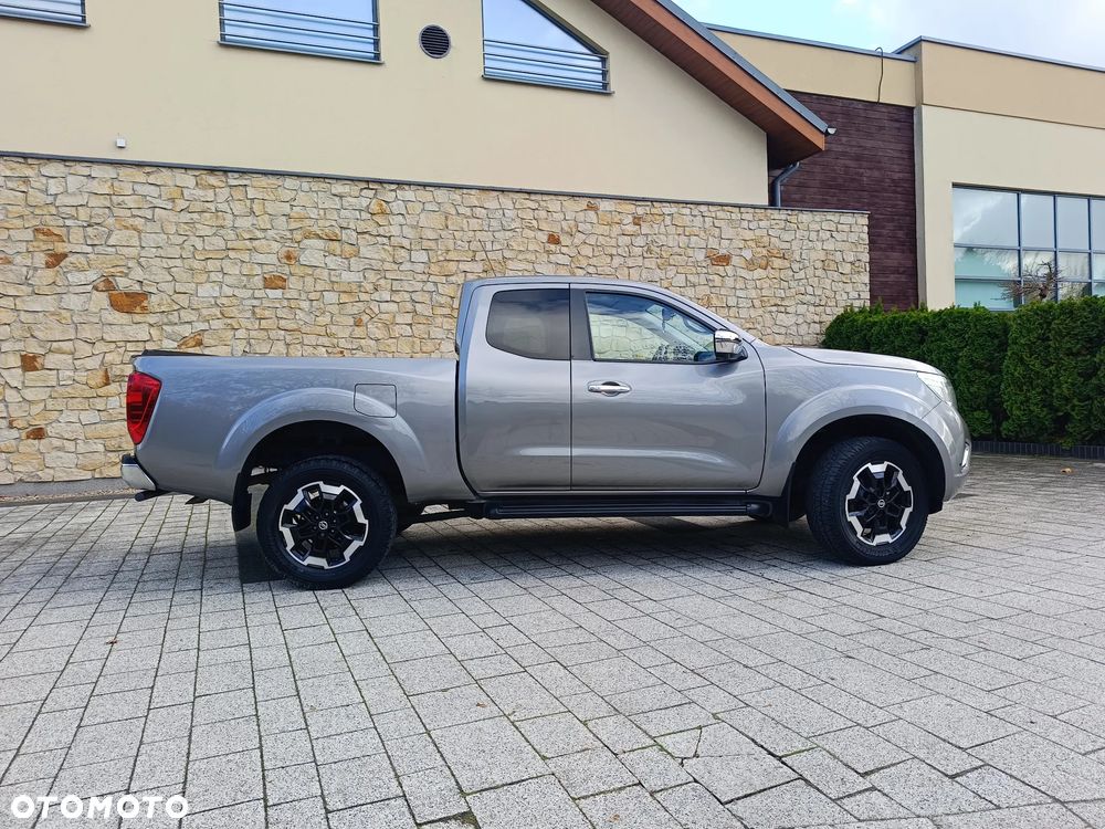 Nissan Navara - 2
