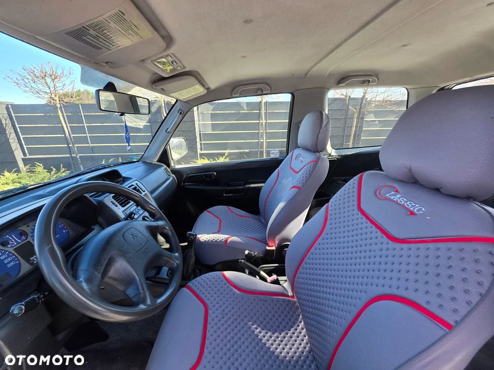 Mitsubishi Pajero Pinin 1.8 - 24