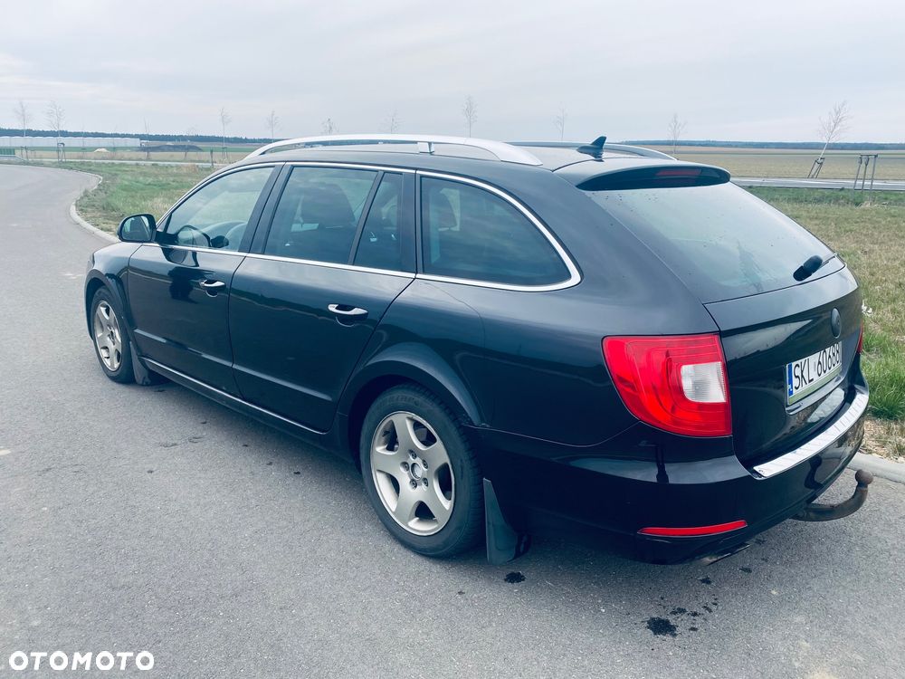 Skoda Superb 2.0 TDI PD DSG Comfort - 4