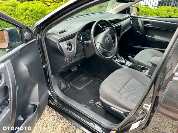 Toyota Corolla - 8
