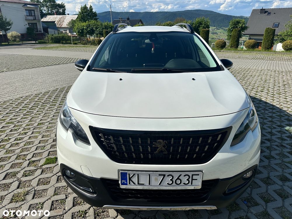 Peugeot 2008 1.2 Pure Tech GPF Allure S&S EAT6 - 18