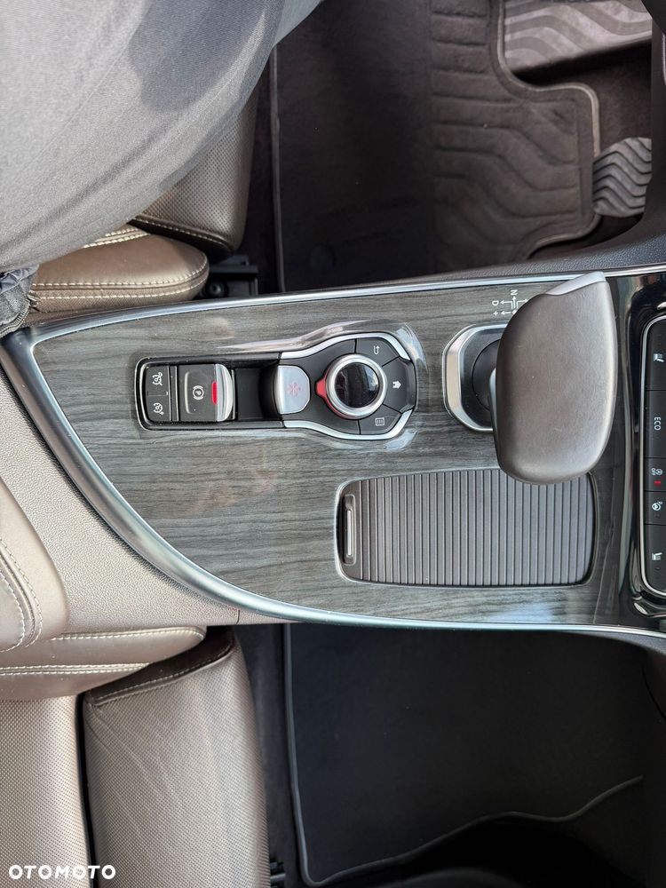 Renault Espace 1.6 dCi Energy Initiale Paris EDC 7os - 16