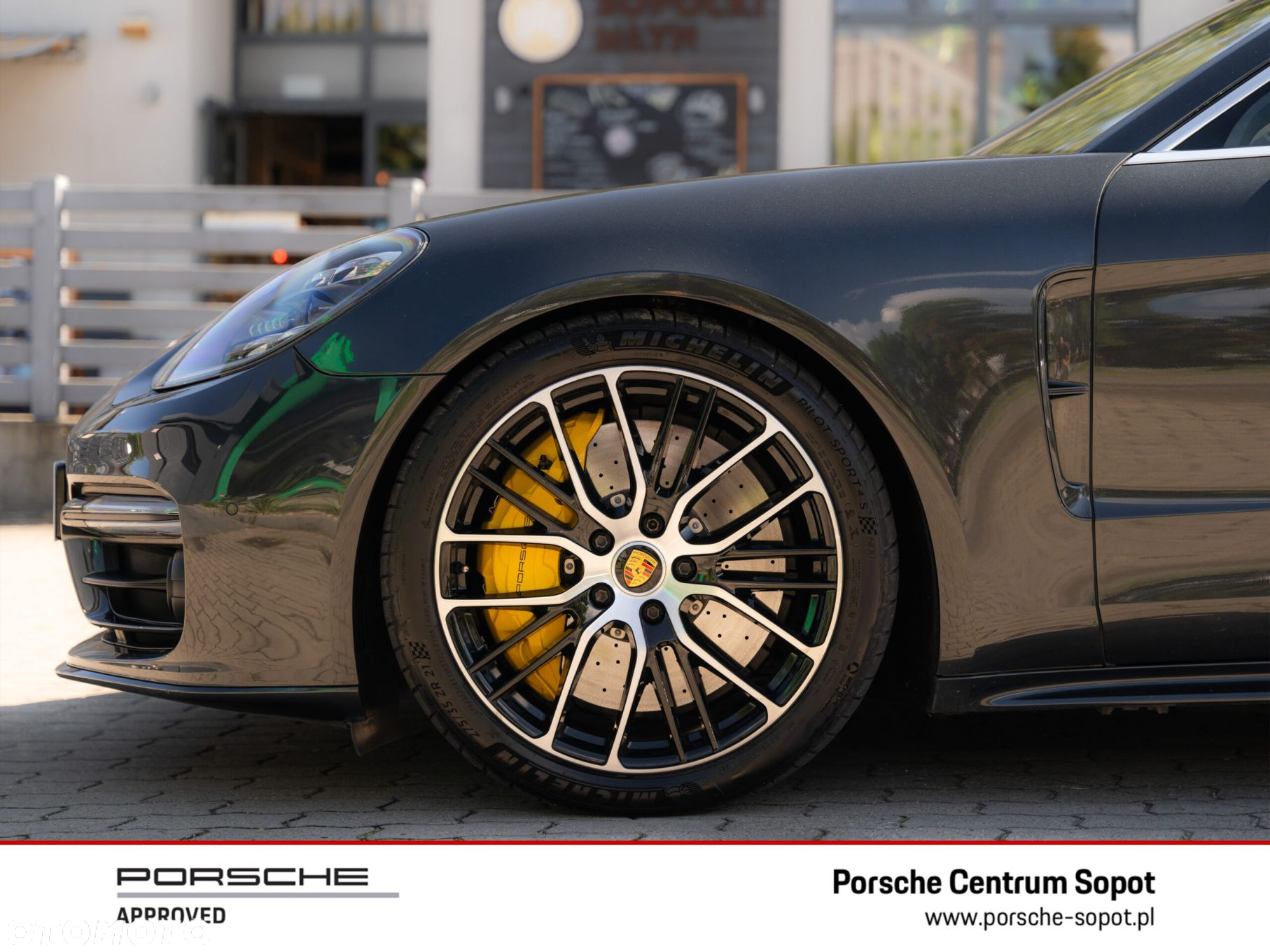 Porsche Panamera Turbo S - 8