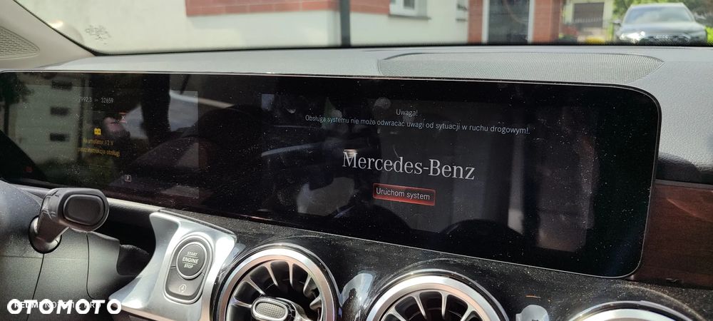 Mercedes-Benz GLB 200 d 4-Matic 8G-DCT - 16