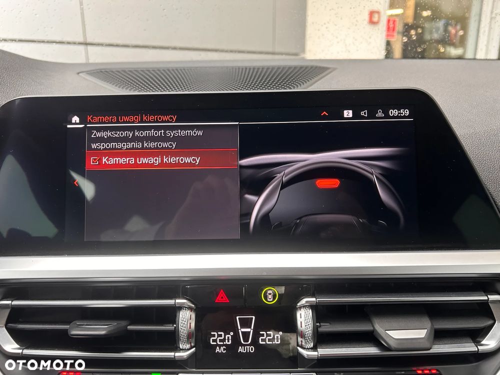 BMW Seria 3 320d xDrive M Sport Shadow sport - 34