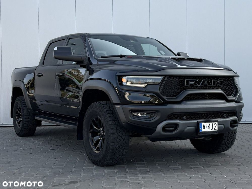 Dodge RAM - 4