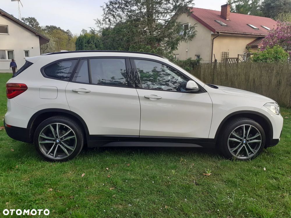 BMW X1 sDrive16d - 9