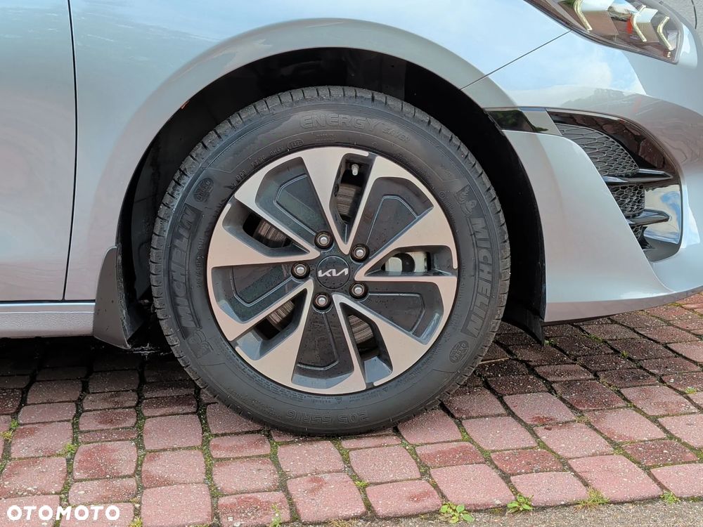 Kia Ceed 1.6 GDI PHEV L DCT - 9